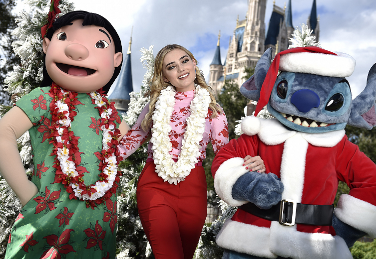 Disney Parks Presents: A 25 Days of Christmas Holiday Party