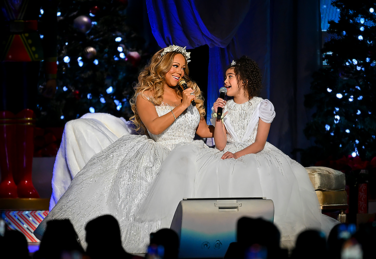 'Mariah Carey: Merry Christmas To All!' (2022)