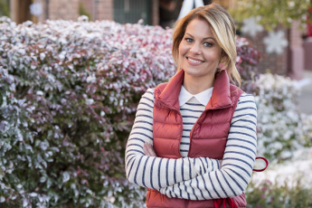 Candace Cameron Bure to Host Hallmark Channel's 'Christmas in America'