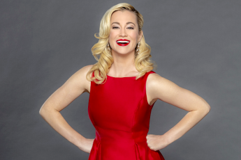 Kellie Pickler to Host Hallmark's 'Christmas: A Second Look' Preview Special