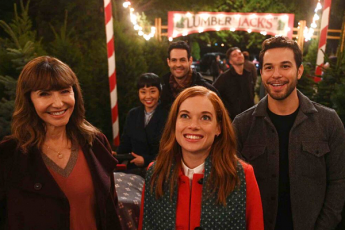 "Zoey's Extraordinary Christmas" — Watch the Trailer!